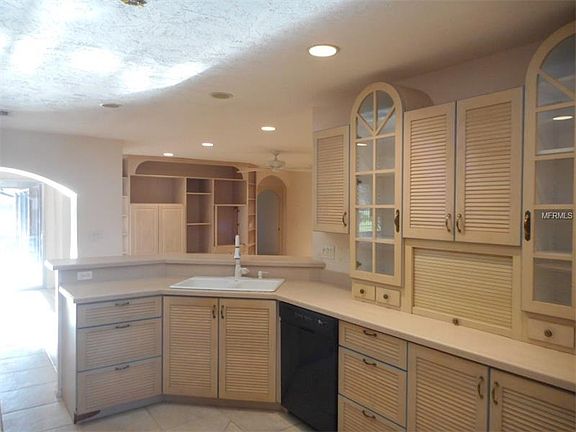 5th image of 2211 Brookhaven Dr