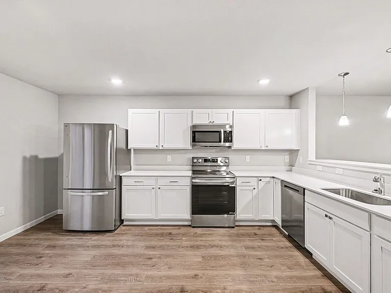 7360 Sessile Cir — Photo 5