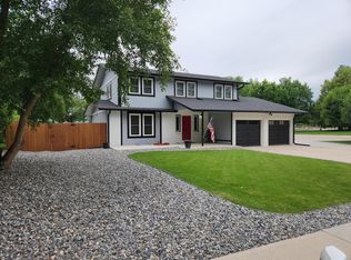 701 Parkview Dr, Fort Collins, CO 80525