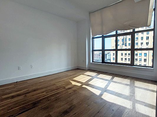 3rd image of 41-21 28th St #9H