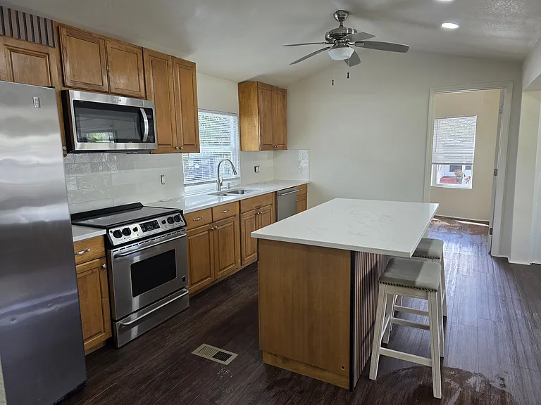3300 26th Ave E #17 — Photo 3