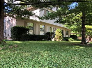 949 Cascade Dr, Dayton, OH 45431