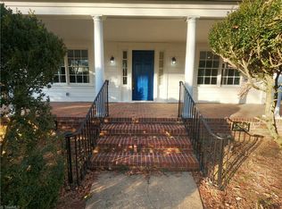 410 Hillcrest Dr, High Point, NC 27262