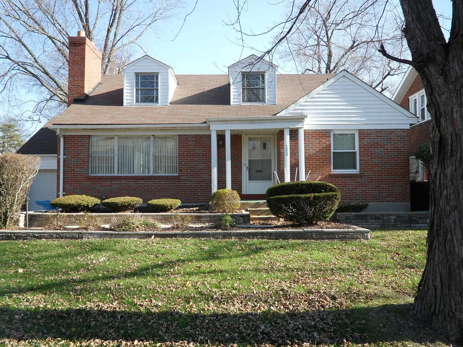 1250 Waldron Ave photo 1