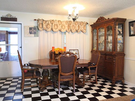 4th image of 6334 Manor Dr