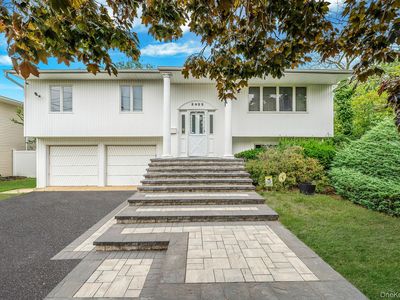 2922 Bond Drive, Merrick, NY, 11566