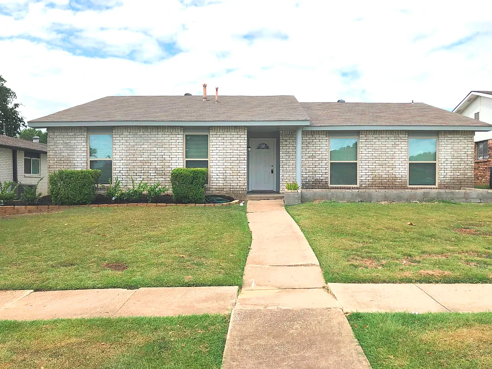 4729 Nash Dr