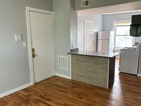 2nd image of 1308 N Kildare Ave #2