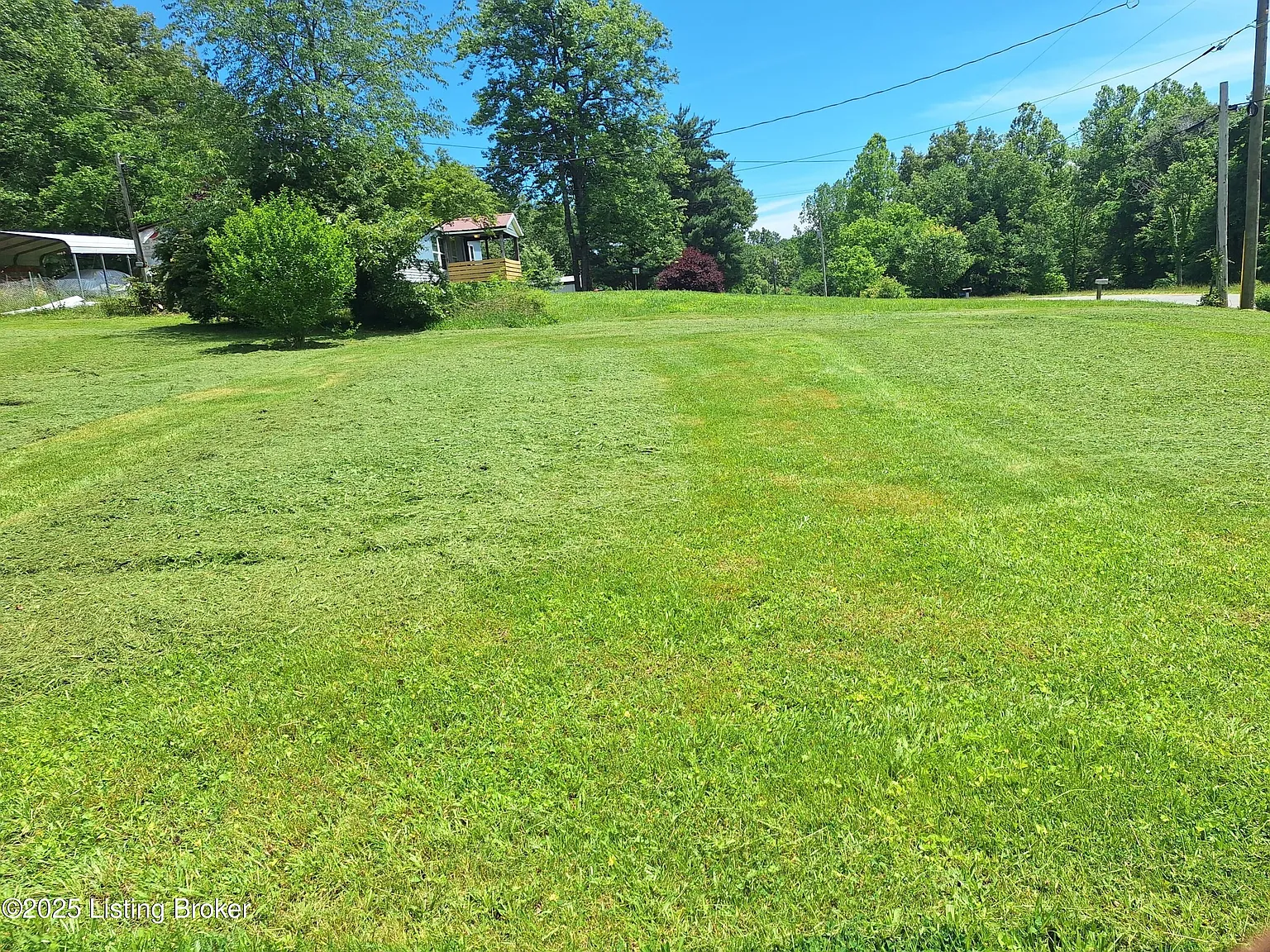 144 Big Wheel Dr photo 1