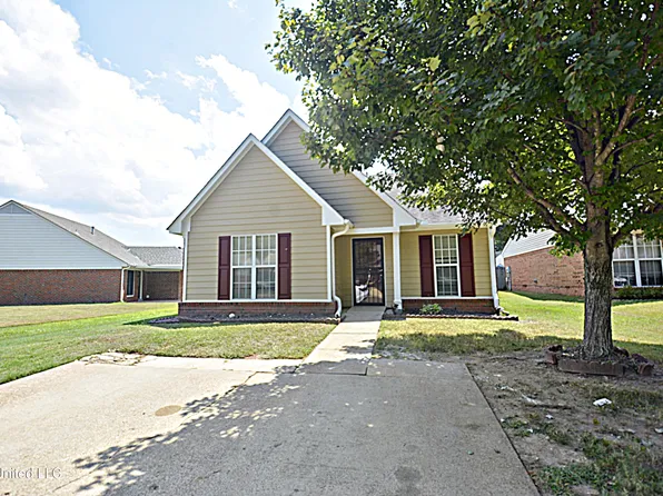 1215 Payton Dr N, Southaven, MS 38671