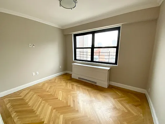 Rented by UES Management | media 3
