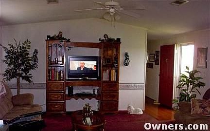 Living Room 2nd picture