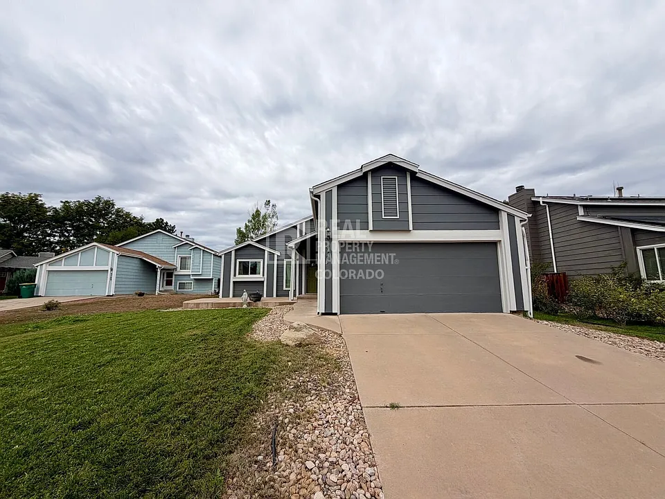 9791 Garrison Ln