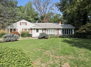 24 Dogwood Dr, Madison, NJ 07940
