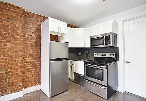 4th image of 36 W 119th St #B2