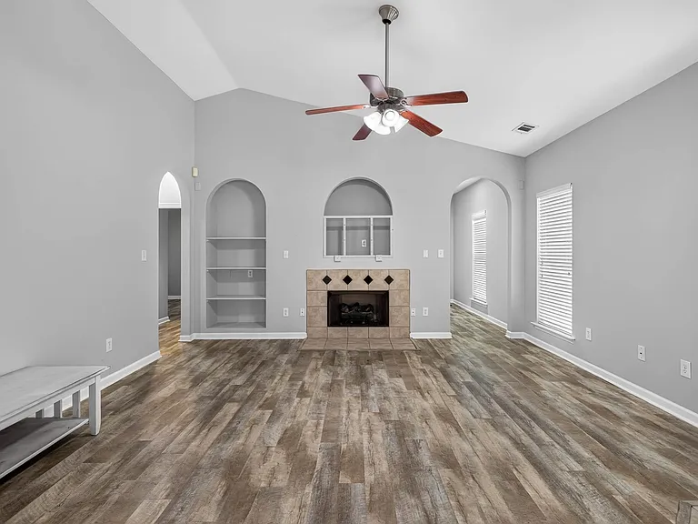 5317 Cottage Cir — Photo 12