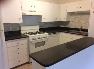 1304 Summit St APT 201, Austin, TX 78741