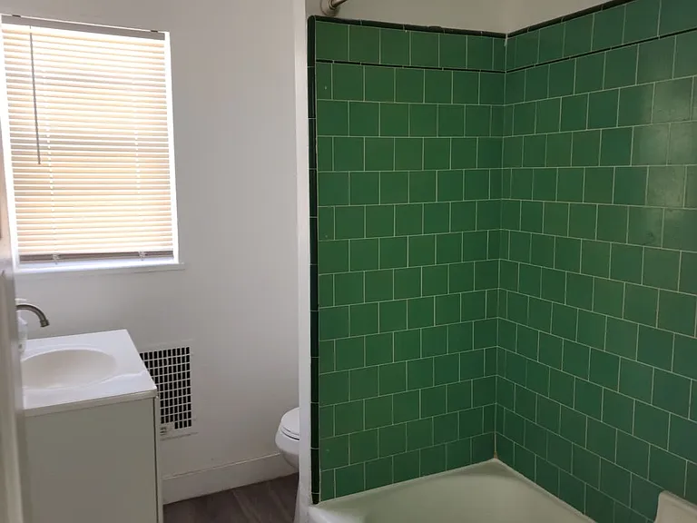 4767 San Vicente Blvd #6 — Photo 33