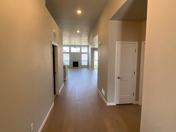 2nd image of 6526 Miro Ln