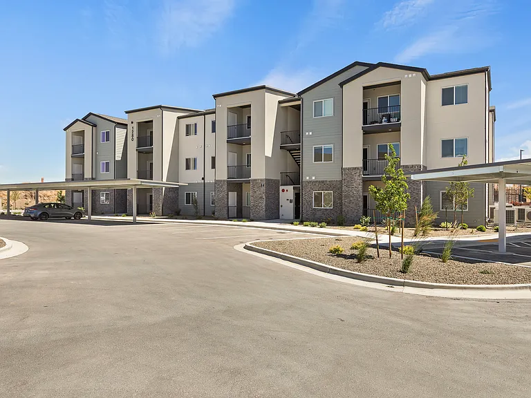 Kuna Commons — Photo 106