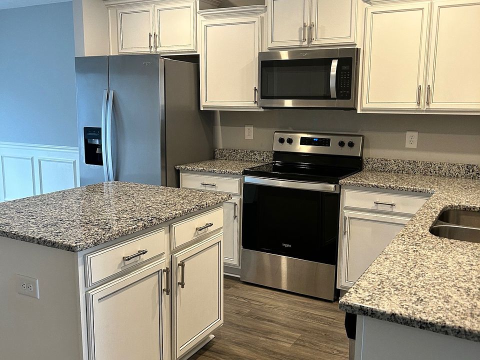 1st image of 1004 Sully Dr #1004