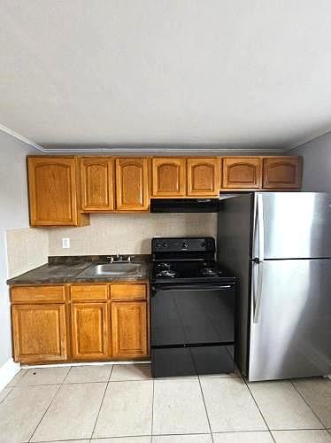 1st image of 116 Isabella Ave Floor 3
