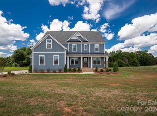 430 Edmunds Ln, Clover, SC 29710