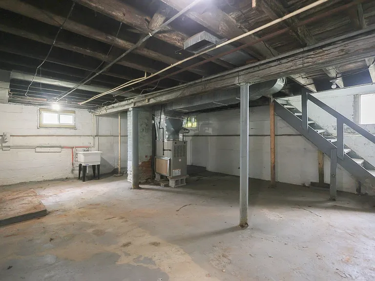 13306 Harvard Ave — Photo 2