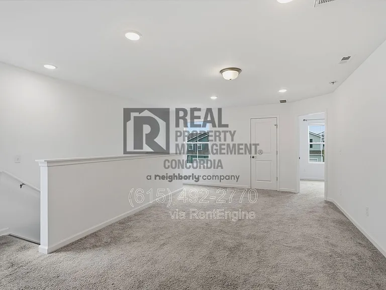 3917 Sadie St — Photo 32