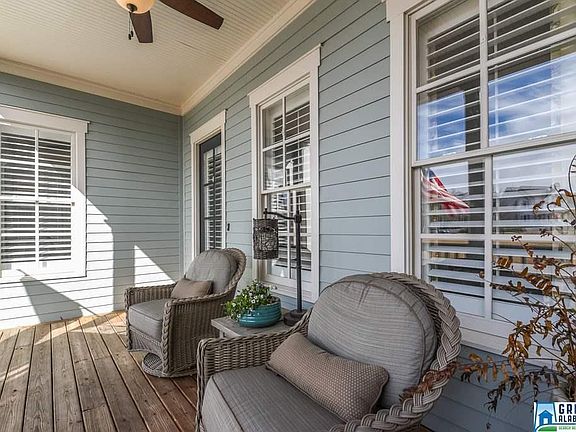 3rd image of 4204 Memorial Park Cir