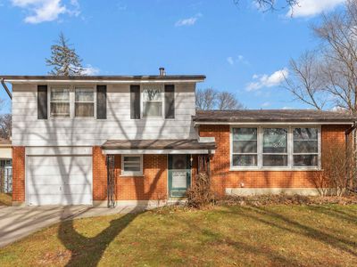 2004 E Cayuga Ln, Mount Prospect, IL, 60056