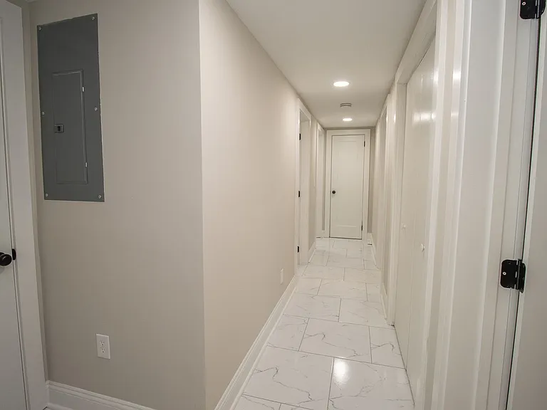 1840 Hampton Street — Photo 29