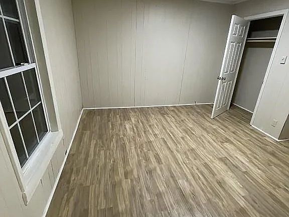 3rd image of 225 E Sharpe St APT D