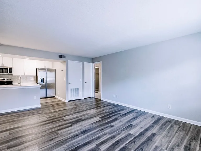 Live Easy. Live Elevated. Live 2100 Defoors. — Photo 134