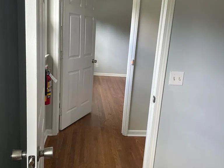 101 Greenbriar Road — Photo 13