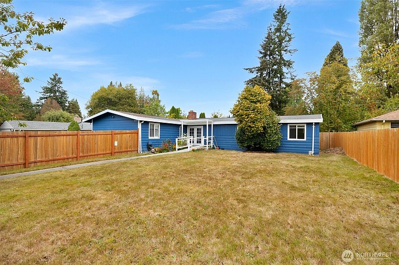 4th image of 4209 191st Street SW