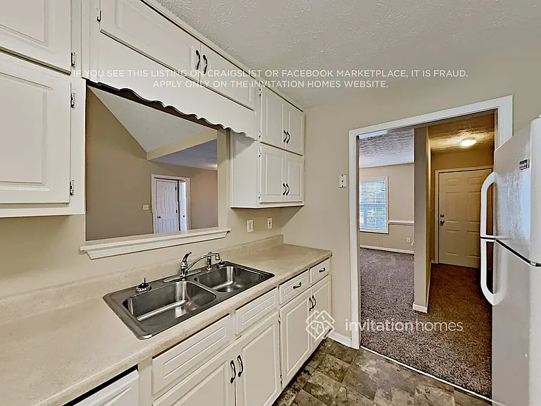 400 Freedom Dr — Photo 13
