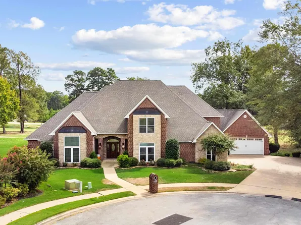5006 Colonial Ct, Benton, AR 72019