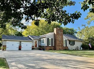 616 Leawood Dr, Parsons, KS 67357