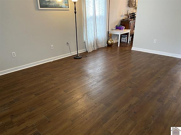 3rd image of 4170 Pecan Dr