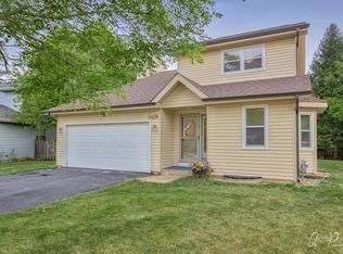 5439 Ebony Ct, Gurnee, IL 60031