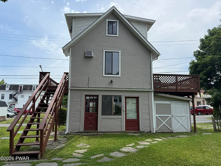 203 E Ann St #R — Photo 18