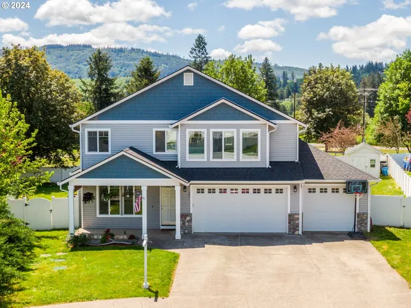 401 E Oak St, Yacolt, WA 98675