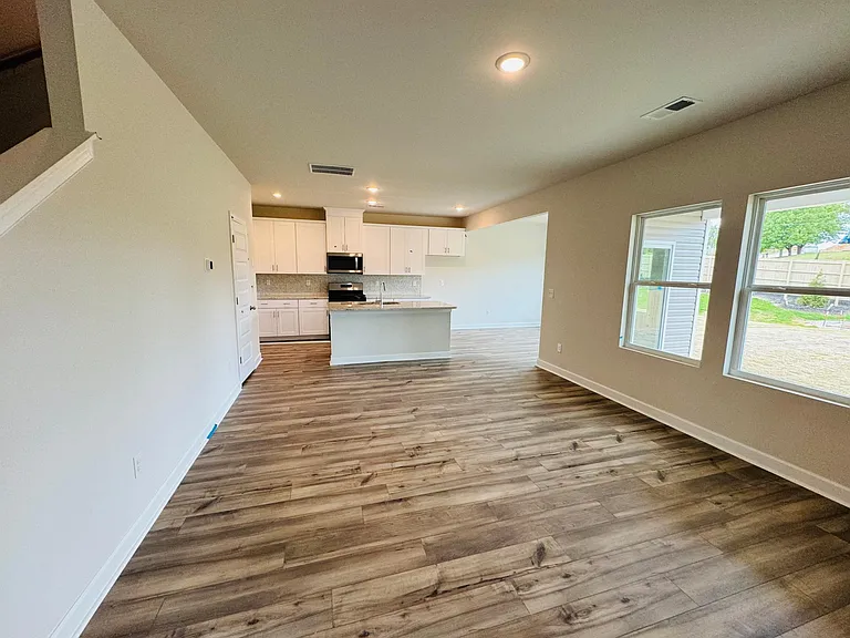 143 Longleaf Ln — Photo 7