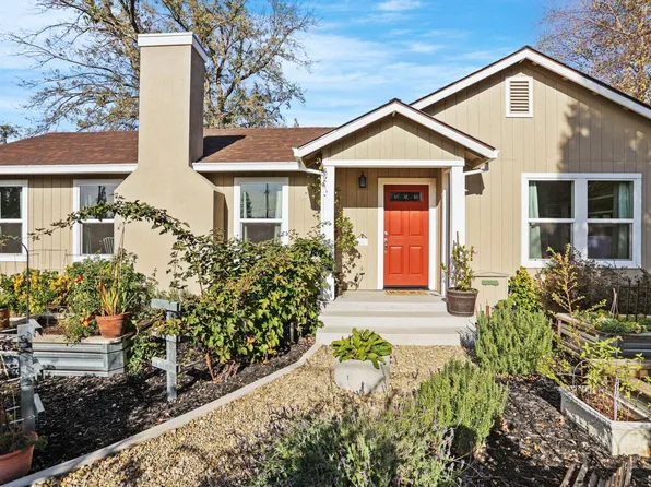 13841 E Church St, Lockeford, CA 95237