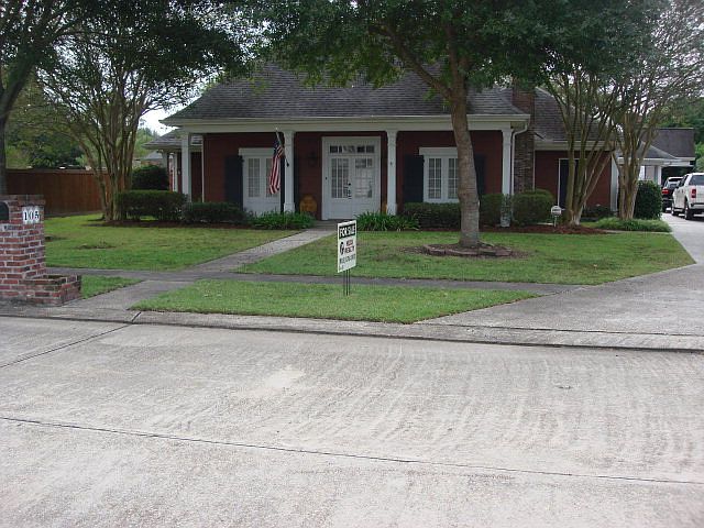 2nd image of 105 Tiger Tail Rd