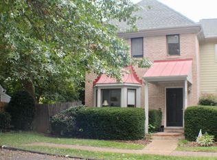 202 E Marshall St, Middleburg, VA 20117