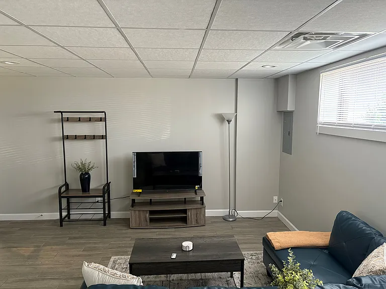5843 Harrison Ave #201 — Photo 3