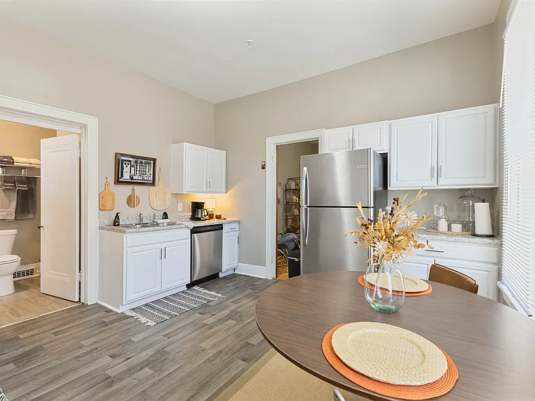 3041 California St #B — Photo 11