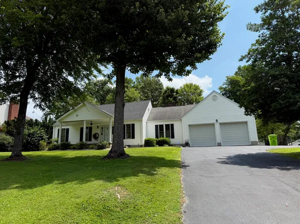 2010 Cedar Ln, Corbin, KY 40701